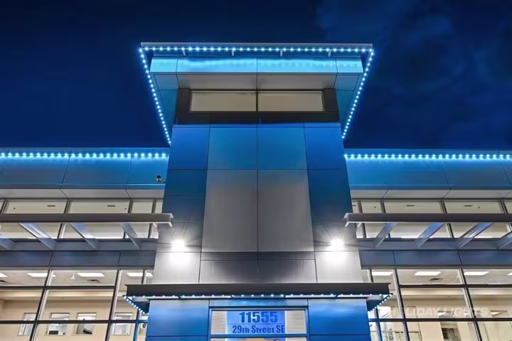 Permanent holiday lights installation in Florida